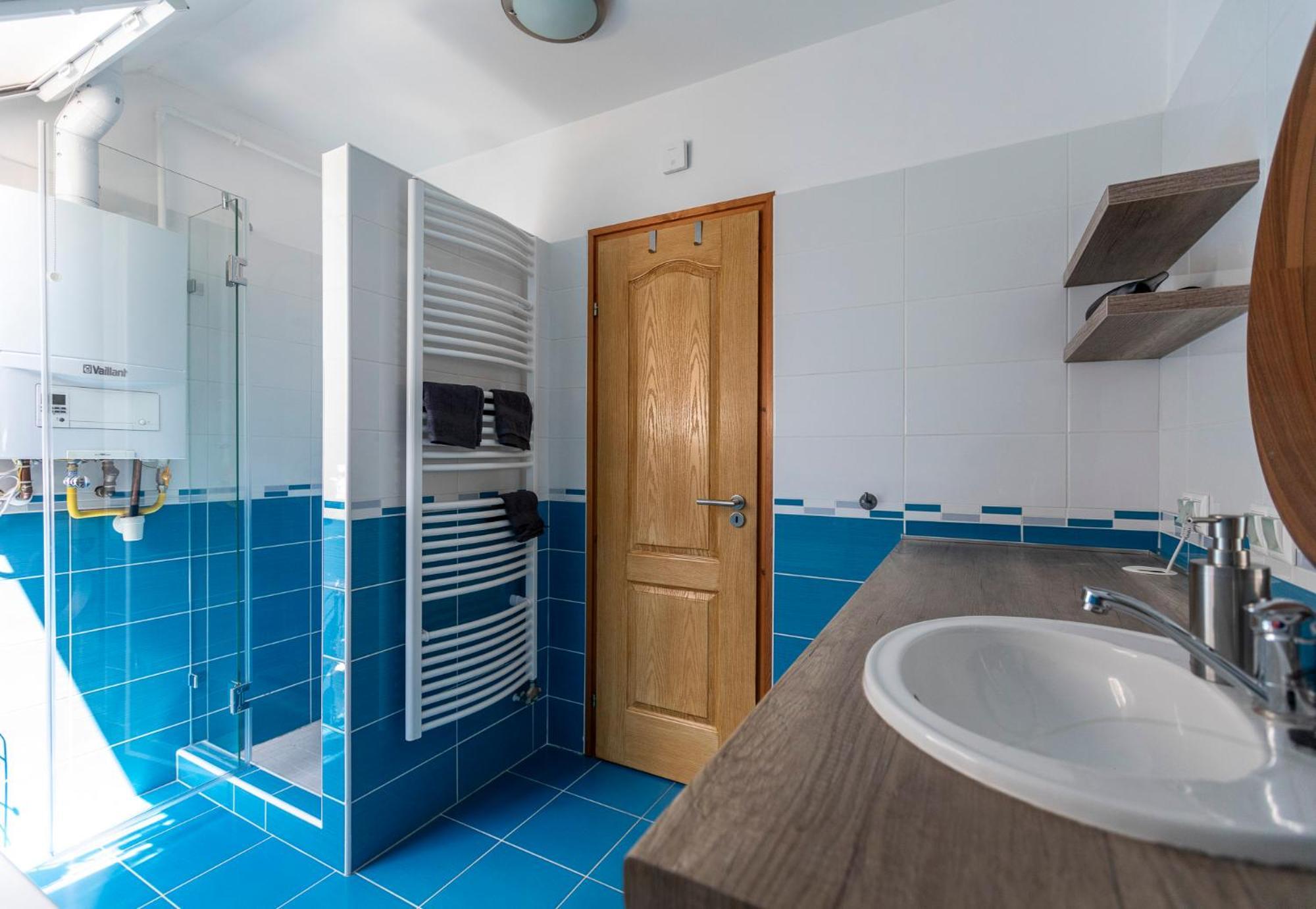 Park Apartman Sarrod エクステリア 写真